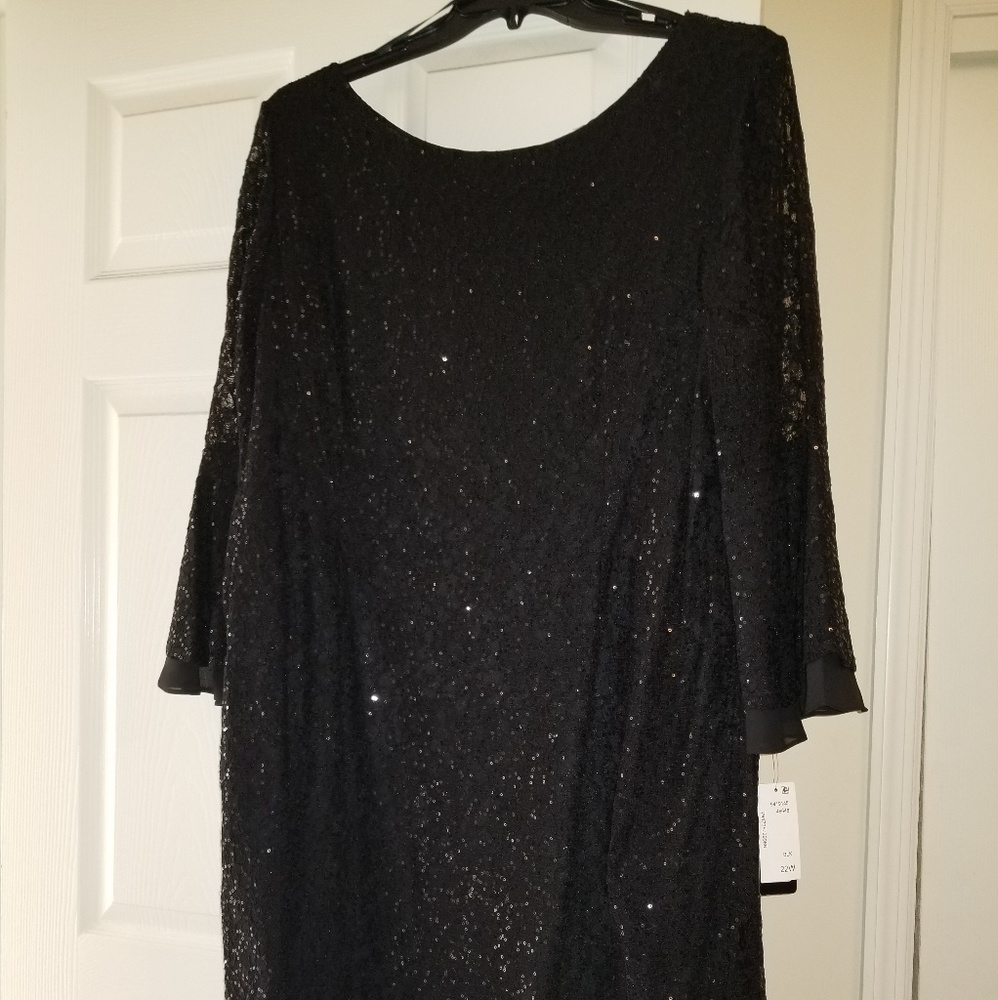 Short black lace dress